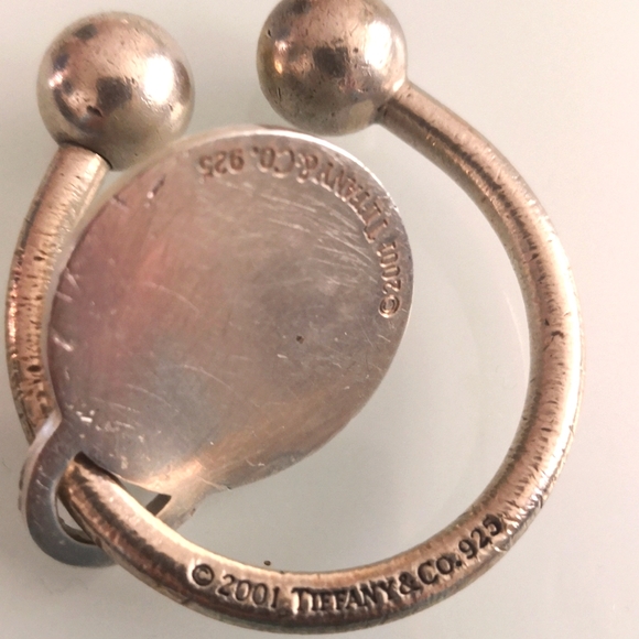 Key 🗝️🔐 Ring Tiffany 💖 2001Round Tag Key Ring - Picture 4 of 6
